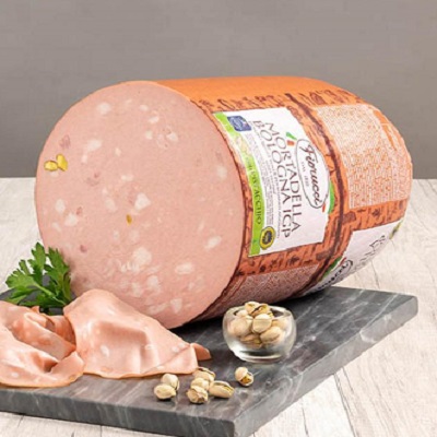 Mortadella Bologna IGP with pistacchio kg7.5 apprx.